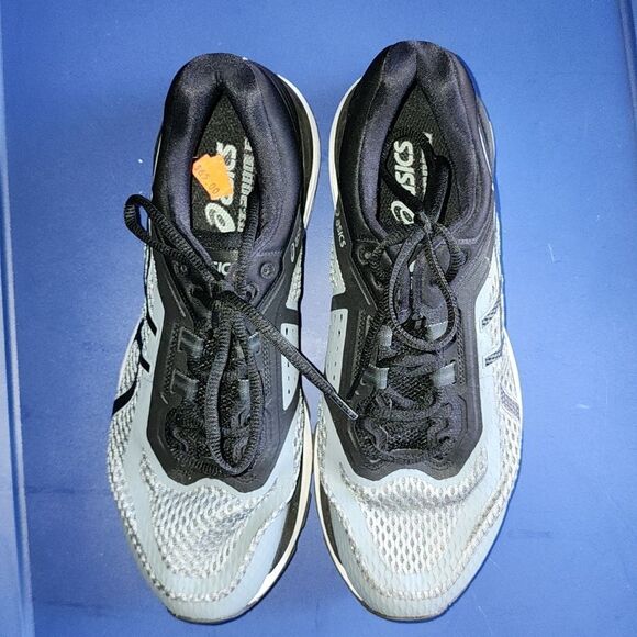 ASICS GT-2000  - Picture 1 of 8